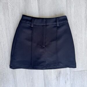 DISSH Classic Black skort